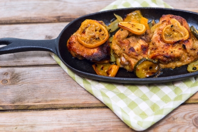 Cast iron skillet