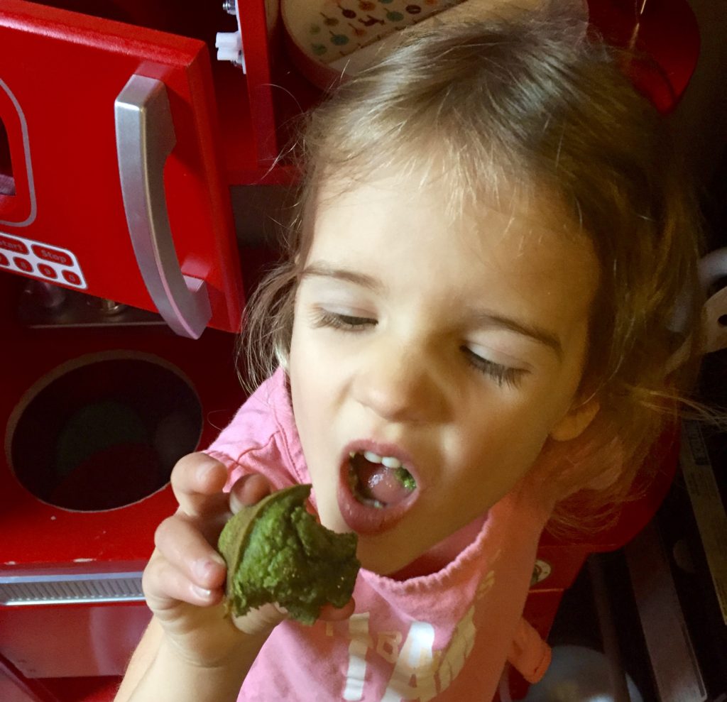 Gluten-free green spinach muffins