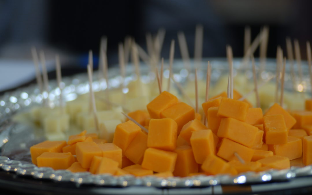 What Makes Cheddar Cheese Orange?